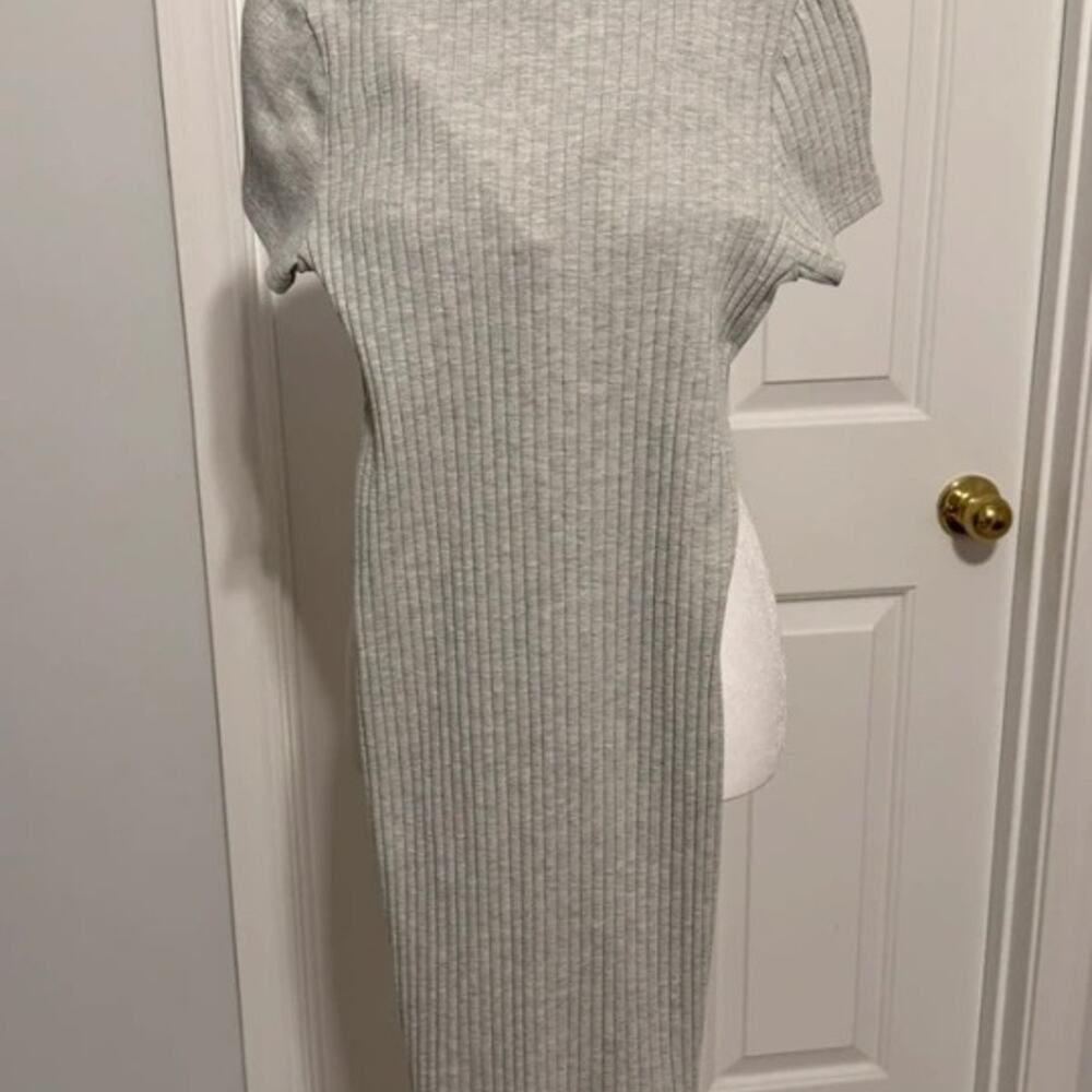 H&M Women's Ribbed Collared Dress - Picture 2 of 3